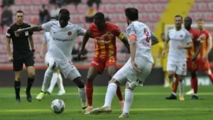 Kayserispor Umraniyesporu 3 golle gecti1 Habermeydan