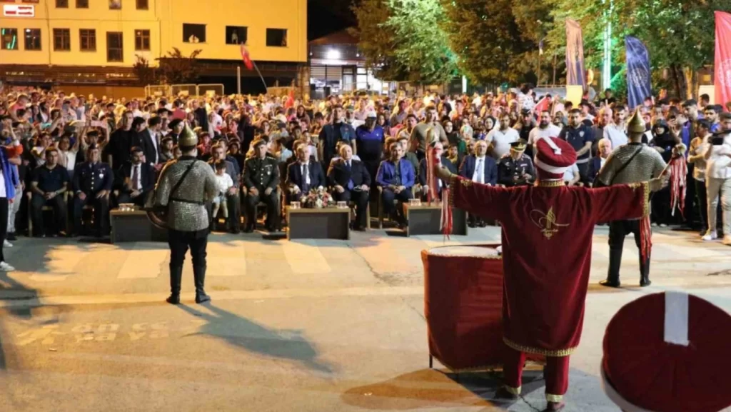 mus ve ilcelerinde 15 temmuz demokrasi ve milli birlik gunu habermeydan