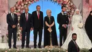 baskan erdogan yegeninin nikah torenine katildi2 habermeydan