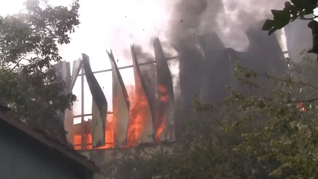 istanbul alarm kimyasal madde deposunda yangin cikti habermeydan