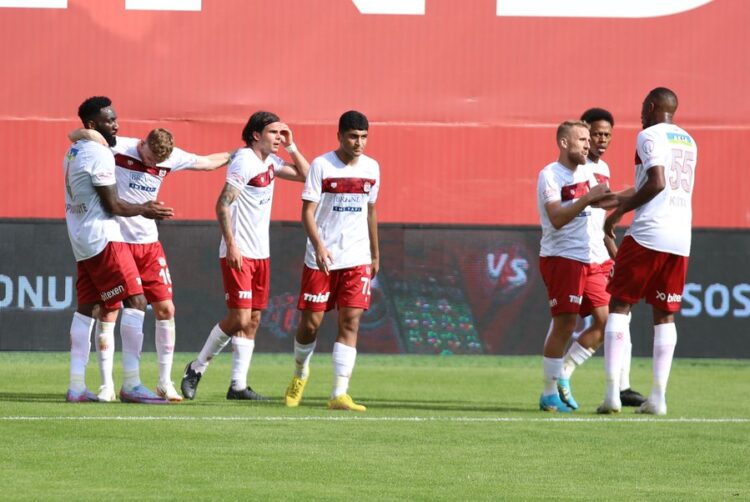 sivasspor istanbul da kazandi habermeydan