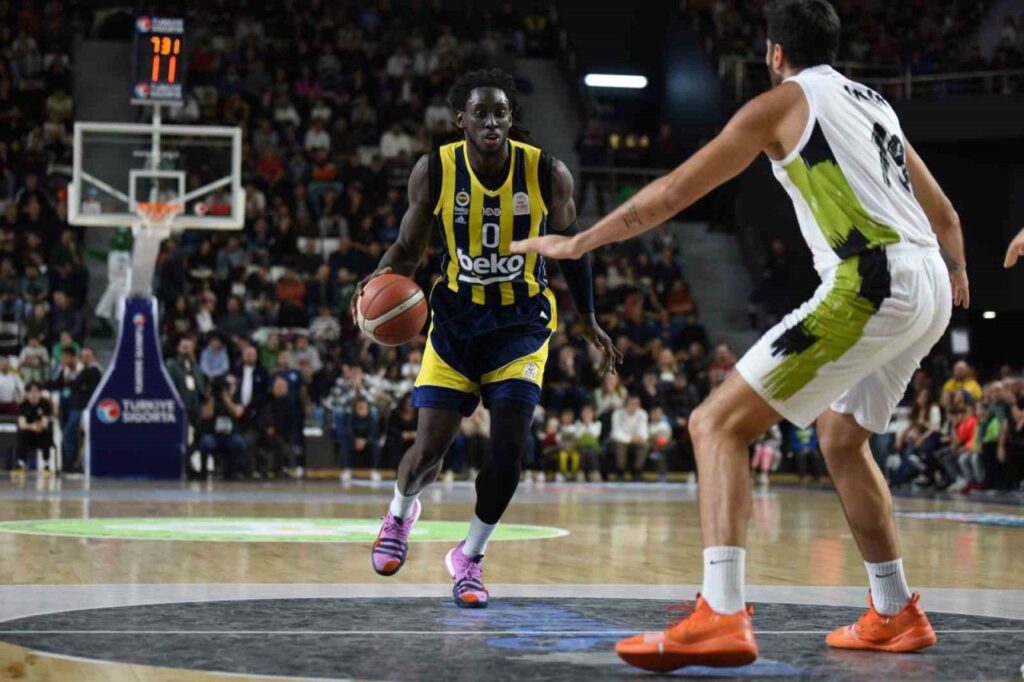 fenerbahce beko manisa dan galip donuyor habermeydan