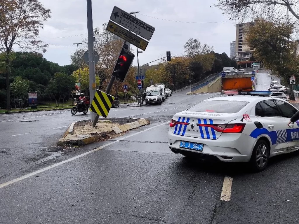 istanbulda saganak ve firtina can aldi habermeydan