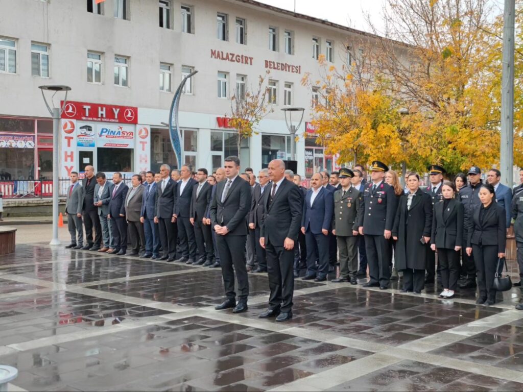 mus malazgirt te 10 kasim ataturk u anma toreni habermeydan