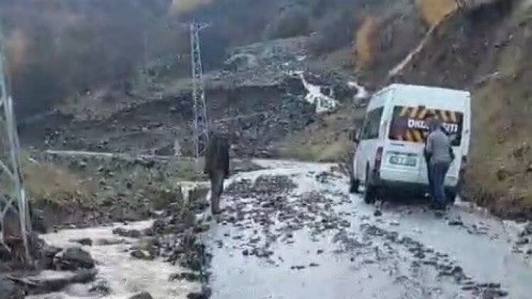 mus ta heyelan koy yolu ulasima kapandi habermeydan 1