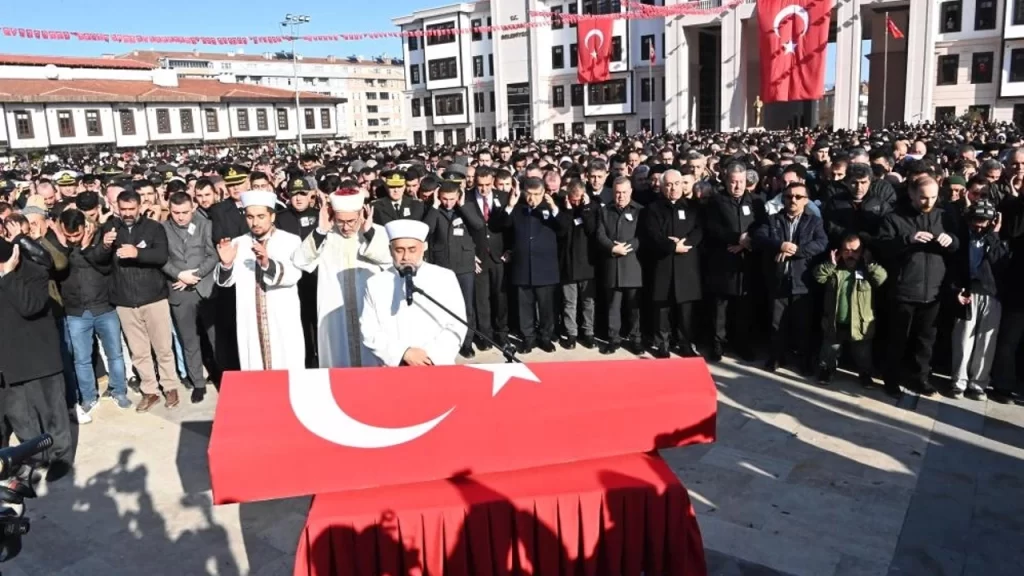 sehit cagatay erenoglu sinop ta son yolculuguna ugurlandi habermeydan