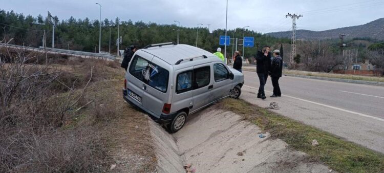 sinop boyabat ta otomobil su kanalina dustu habermeydan