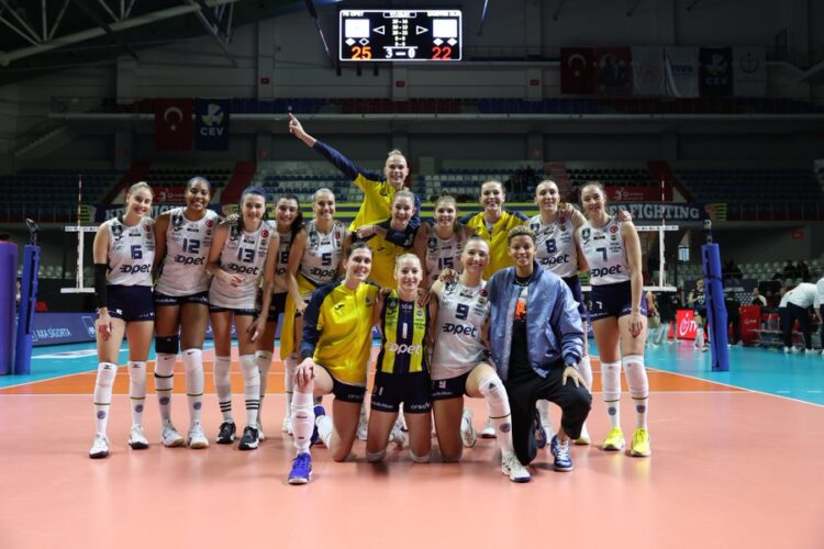 fenerbahce opet kupa voley de yari finale yukseldi habermeydan