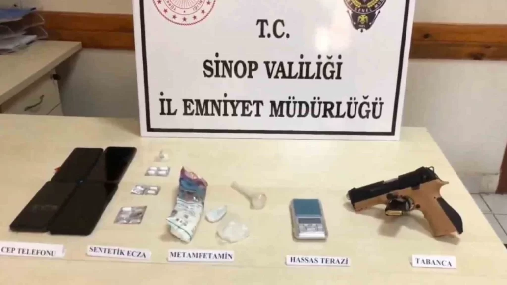 sinop ta yapilan uyusturucu operasyonunda 3 kisi tutuklandi habermeydan