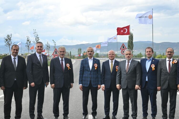 Iznik Cevre Yolu Ile 15 Dakikalik Yol 4 Dakikaya Indi habermeydan