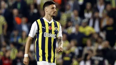 fenerbahce rade krunic le yollarini ayirdi habermeydan