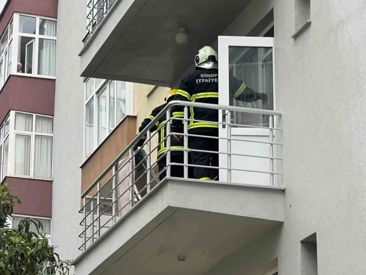 sinop ta bir evin balkonunda cikan yangin korkuttu habermeydan