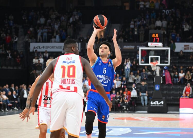 anadolu efes olympiakos u son ceyrekte devirdi habermeydan