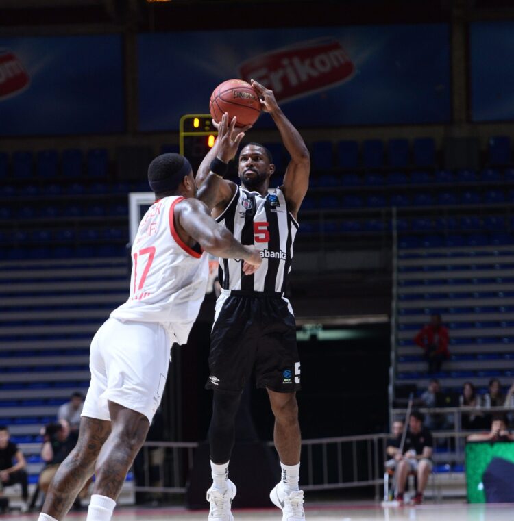 besiktas eurocup ta hapoel tel aviv e maglup oldu habermeydan scaled e1728488744852