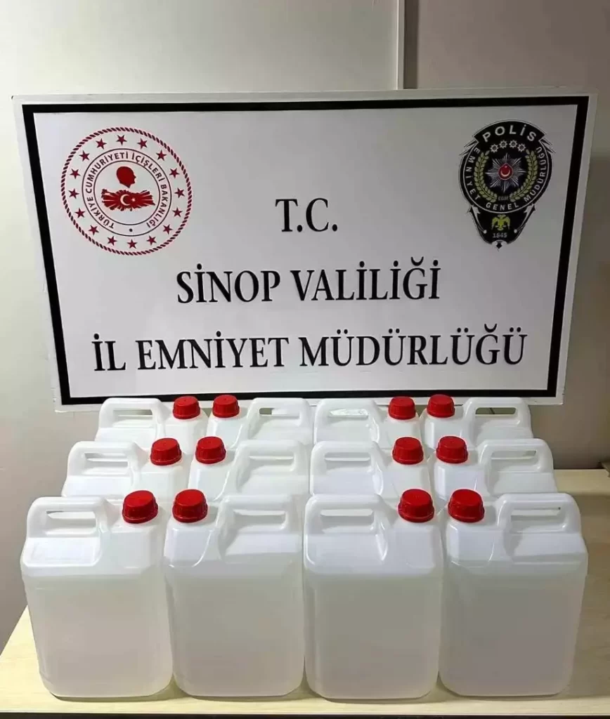 sinop ta 60 litre kacak etil alkol ele gecirildi habermeydan e1730135530352