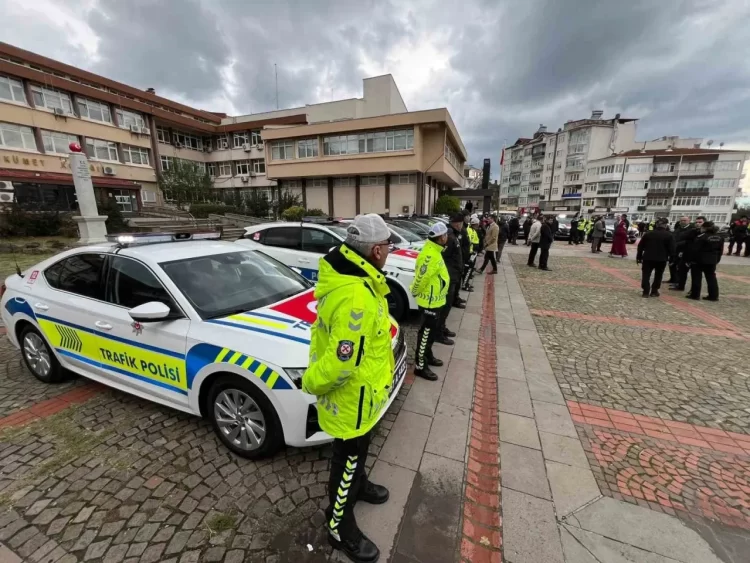 sinop ta emniyet ve jandarmaya 11 yeni hizmet araci tahsis edildi habermeydan