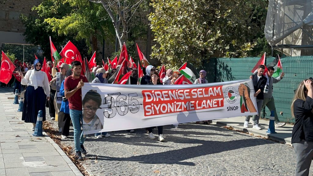 sinop ta filistin direnisine destek yuruyusu yapildi habermeydan