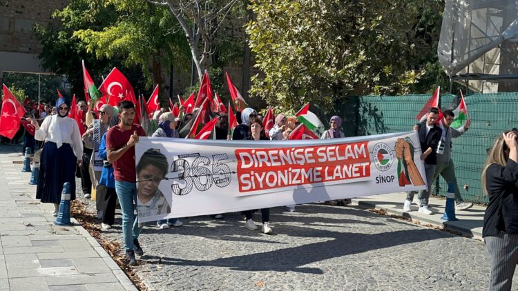 sinop ta filistin direnisine destek yuruyusu yapildi habermeydan