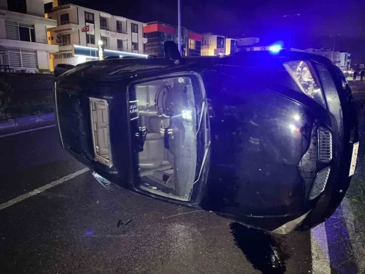 sinop ta kontrolden cikan arac refuje carparak yan yatti habermeydan