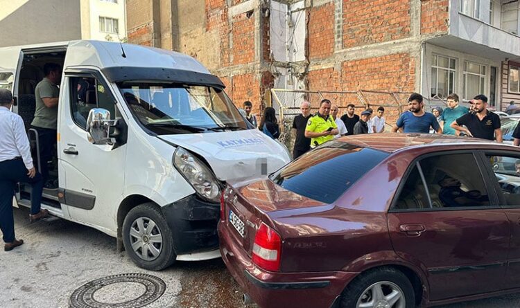 sinop ta okul servisi ile otomobil carpismasi sonucu 7 ogrenci yaralandi habermeydan