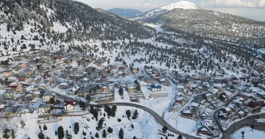 adana da kar yagisi nedeniyle okullar tatil edildi habermeydan