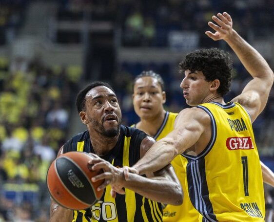 fenerbahce beko evinde alba berlin i farkli gecti habermeydan e1736454123331