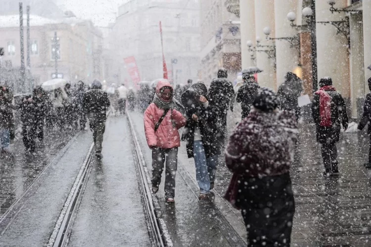 pazartesi okullar tatil mi habermeydan