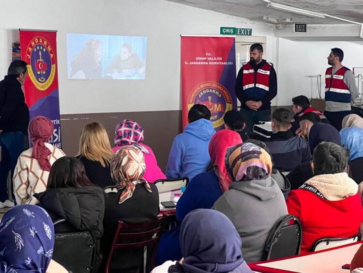 sinop ta annelere uyusturucu konusunda bilgilendirme egitimi habermeydan