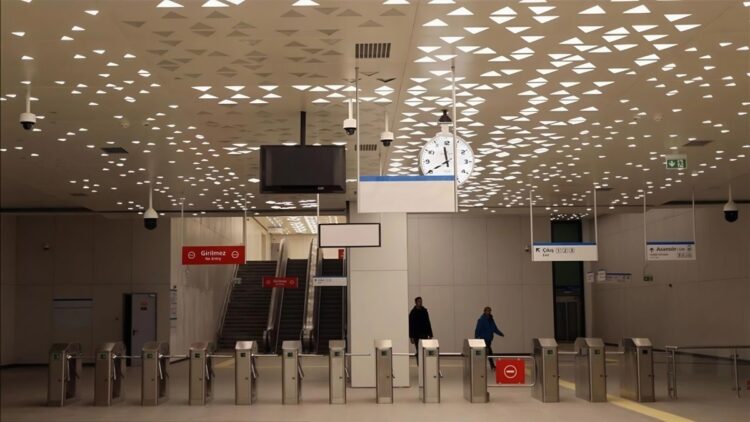 Basaksehir Kaysehir metro hattinda 2 yilda 22 milyon yolcu tasindi habermeydan